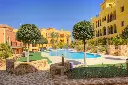 DSG-Photos-131-Las-Sierras-II-Poolside-S-1024x683.webp